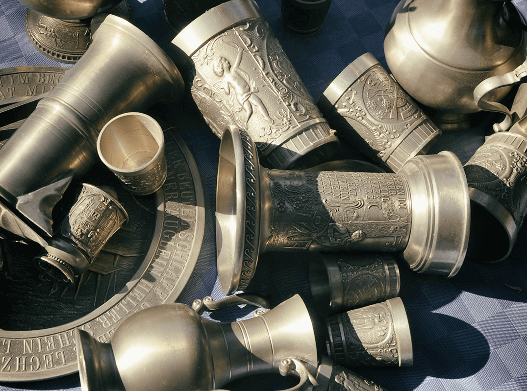 Zinn verkaufen leicht gemacht: Wann, wie und wo Sie altes Zinn gewinnbringend verkaufen können